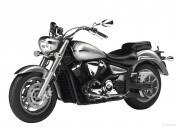 Yamaha XVS1300A Midnight Star